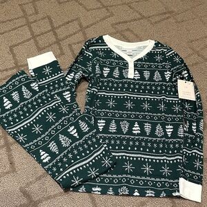 LC Lauren Conrad Festive Green and White Kids Girls Pajamas